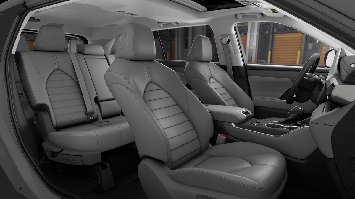 New 2026 Wind Chill Pearl Toyota XLE image 20