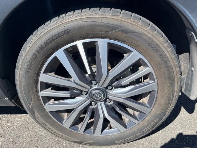 Used 2022 Electric Blue Metallic Nissan SV image 14