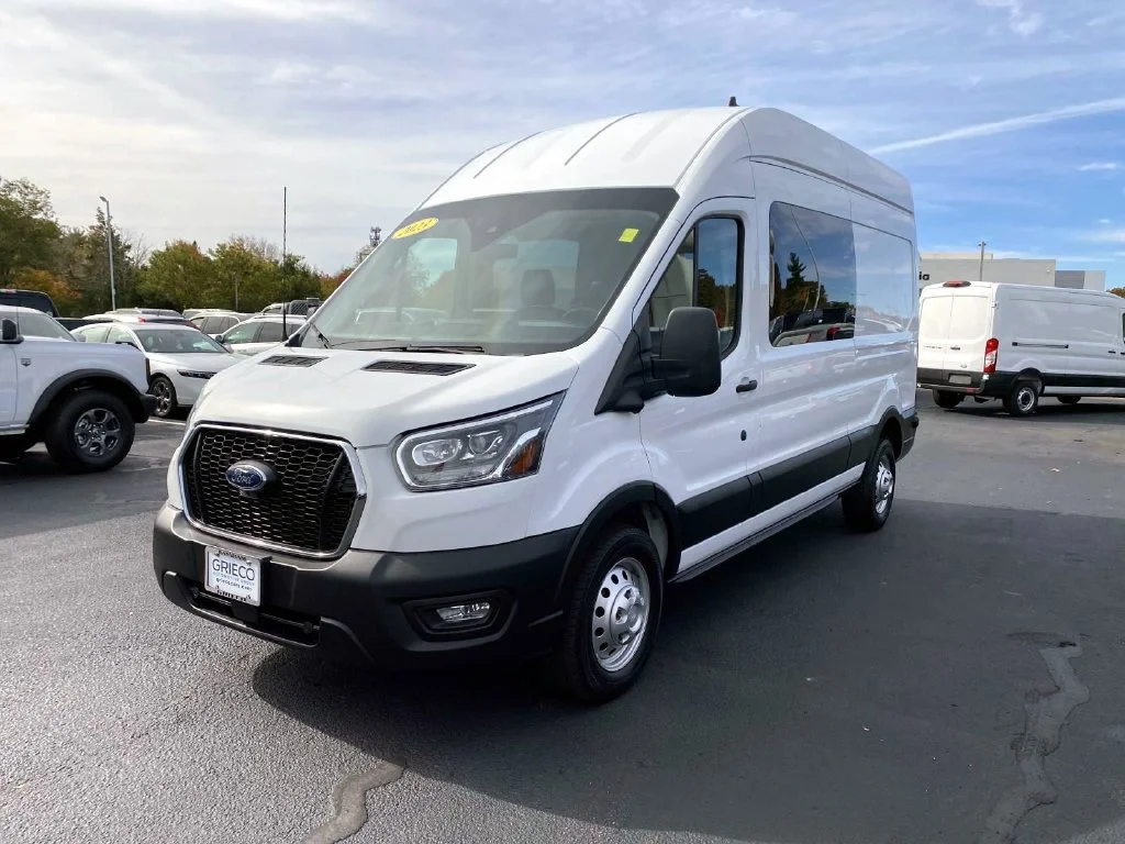 Used 2023 Oxford White Ford  image 7