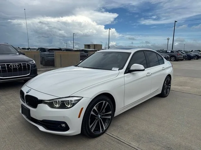 Used 2018 Alpine White BMW 340i xDrive image 7