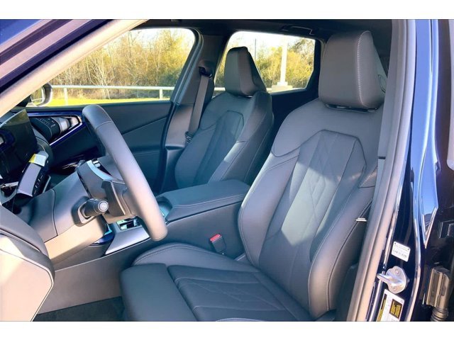 New 2026 Tanzanite Blue II Metallic BMW 30 xDrive image 9