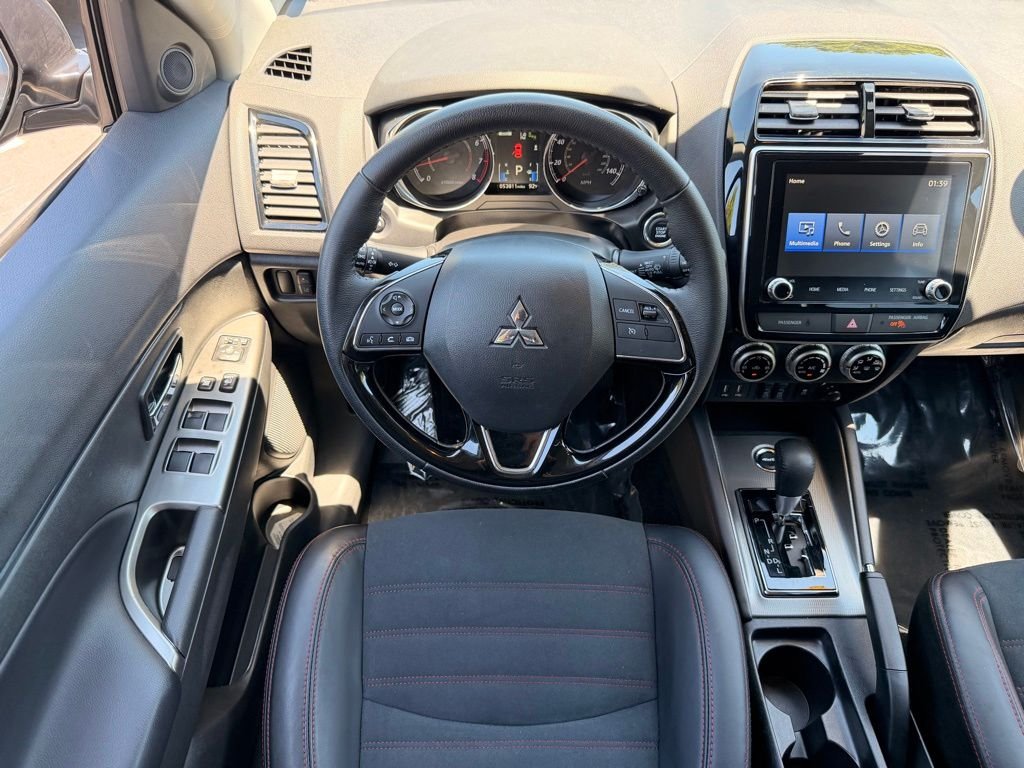 Used 2024 Gray Mitsubishi  image 17