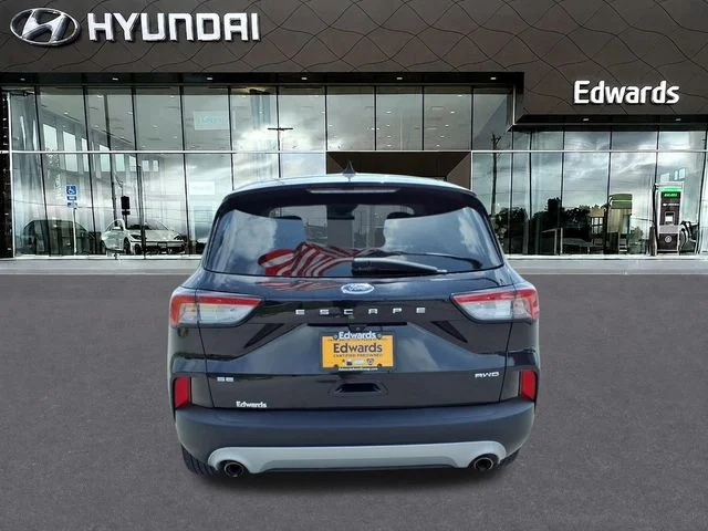 Used 2021 Black Ford SE image 8