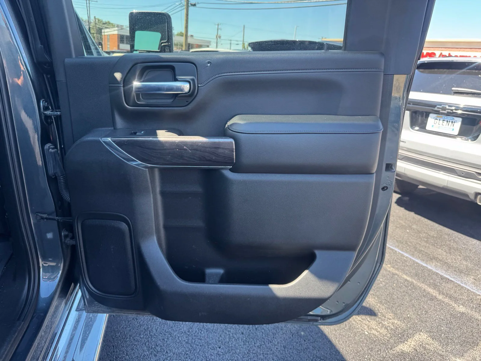 Used 2020 Gray Chevrolet LTZ image 31