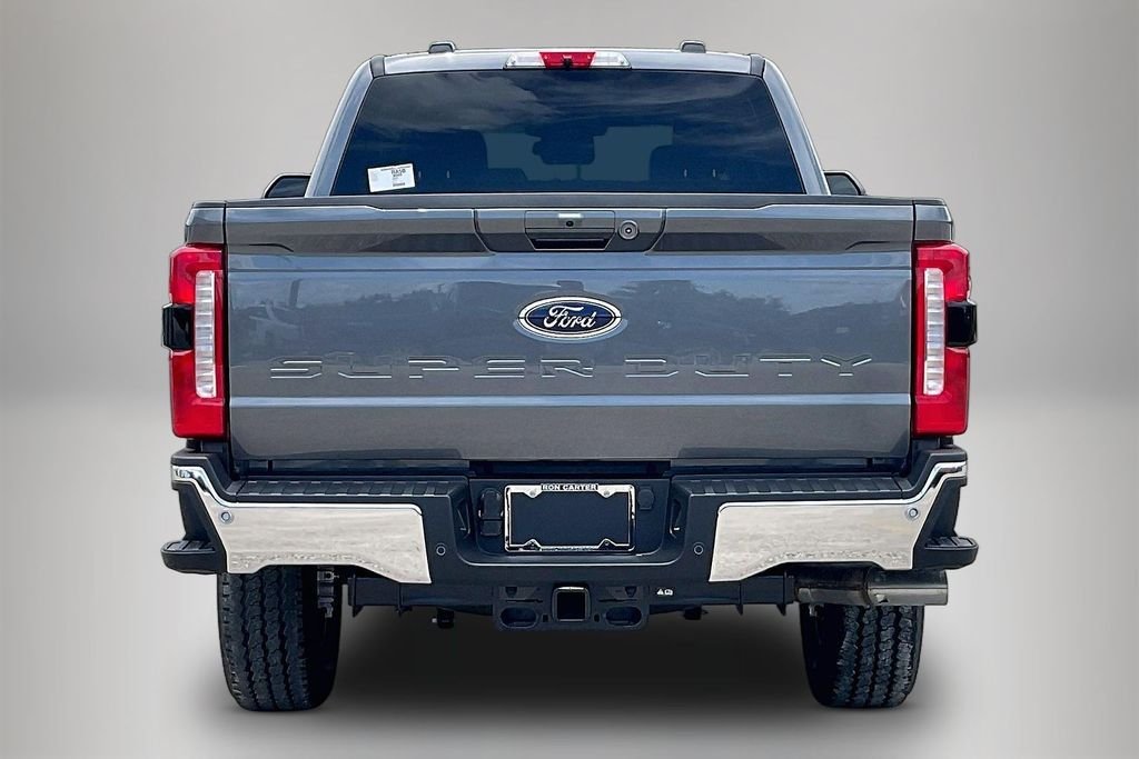 New 2026 Ford Super Duty F-250 Lariat 4D Crew Cab