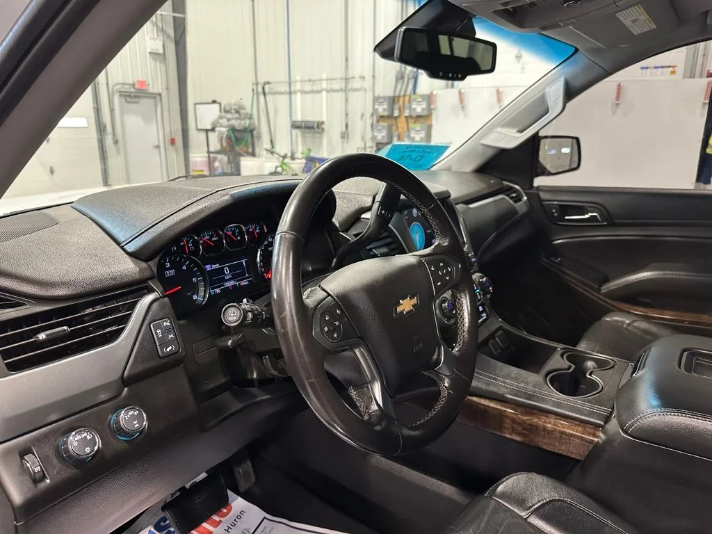 Used 2018 White Chevrolet LT image 32