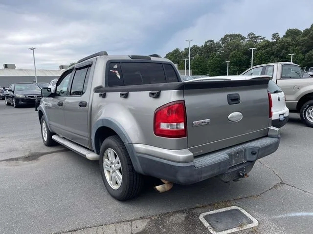 Used 2008 Vapor Silver Clearcoat Metallic Ford XLT image 4