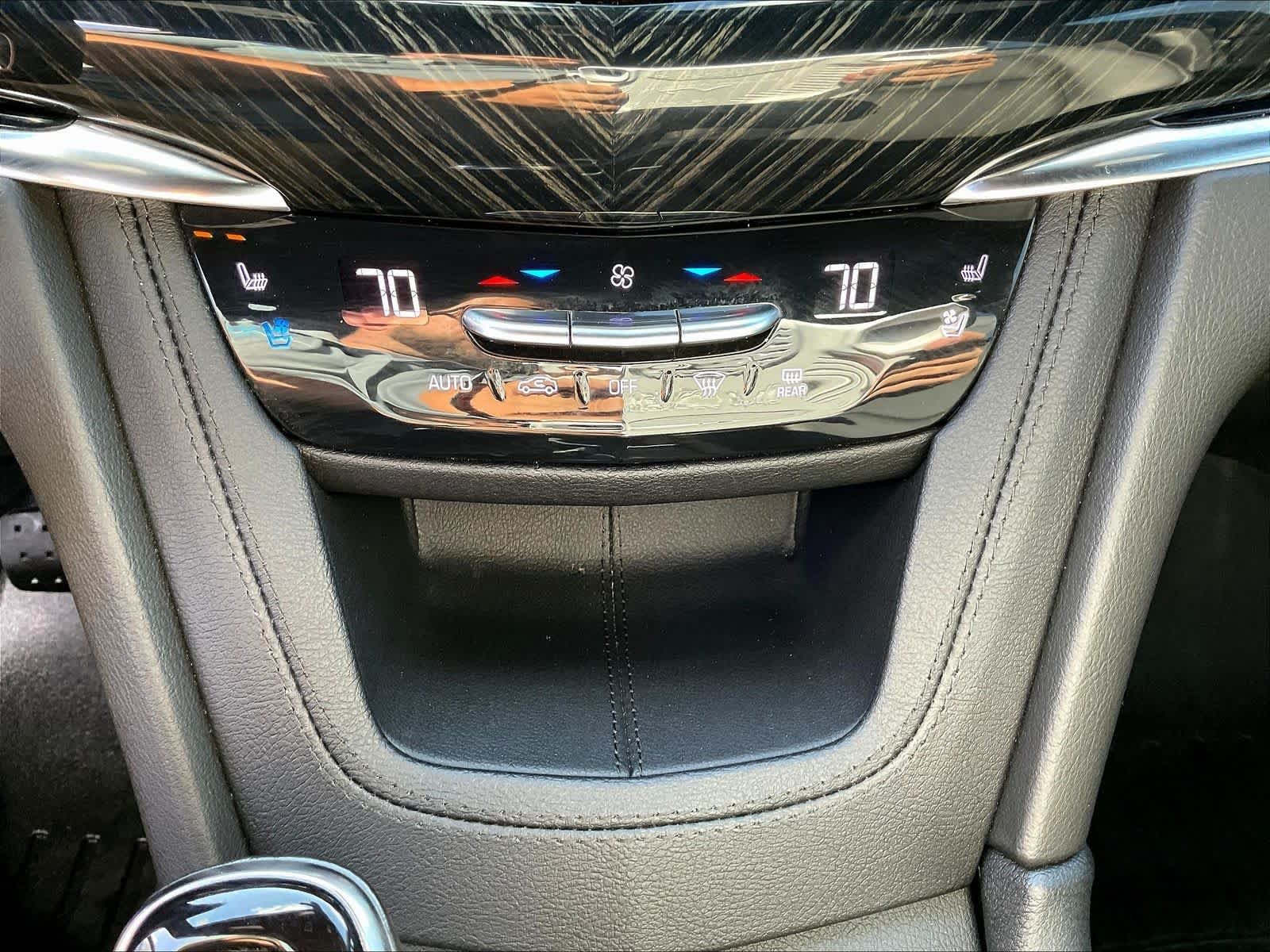 2022 Cadillac XT6 Premium Luxury - Photo 17