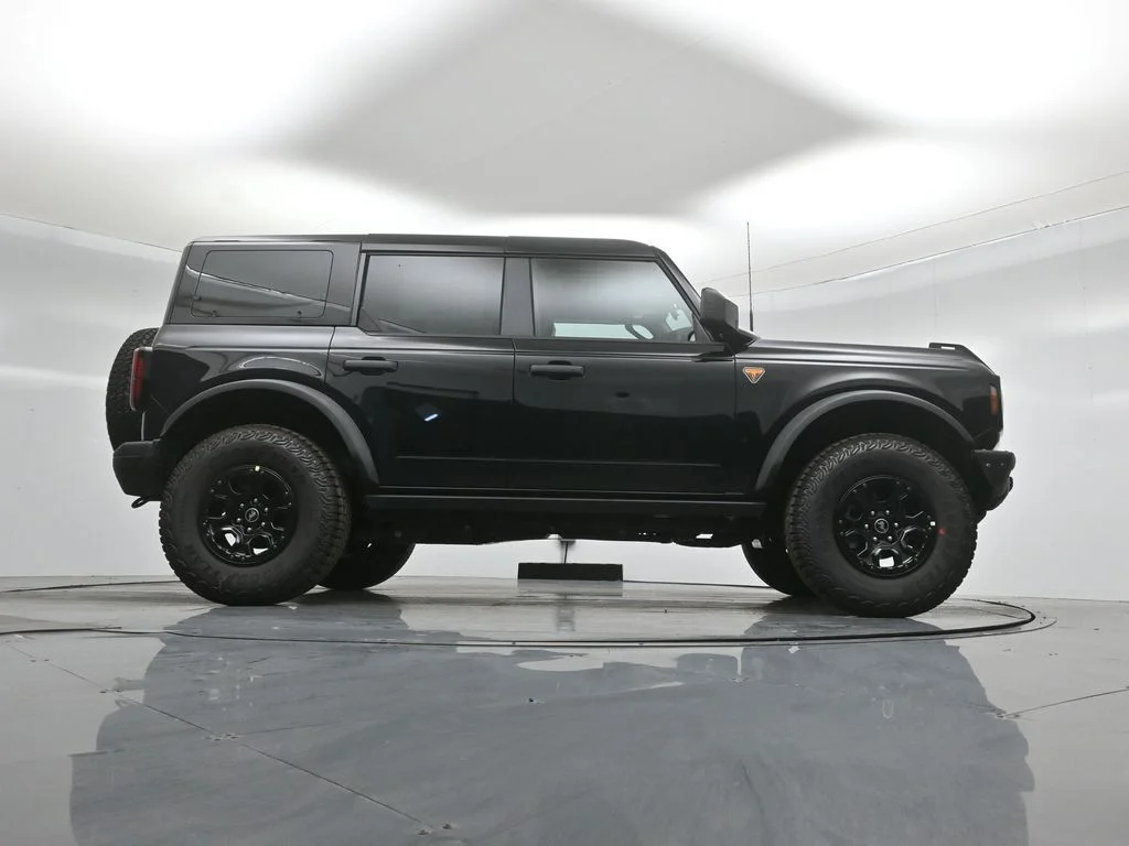 New 2026 Shadow Black Ford Badlands image 47