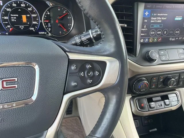 Used 2022 White GMC Denali image 33