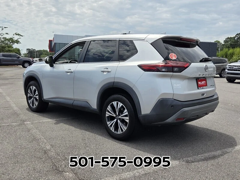 Used 2022 Brilliant Silver Metallic NISSAN AWD SV image 3