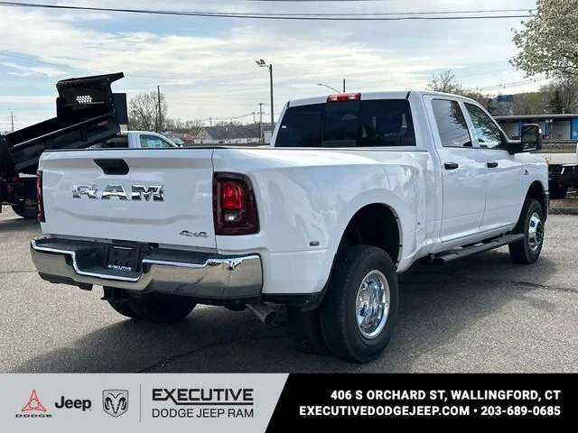 New 2026 Bright White Clear-Coat Exterior Paint RAM Tradesman image 4