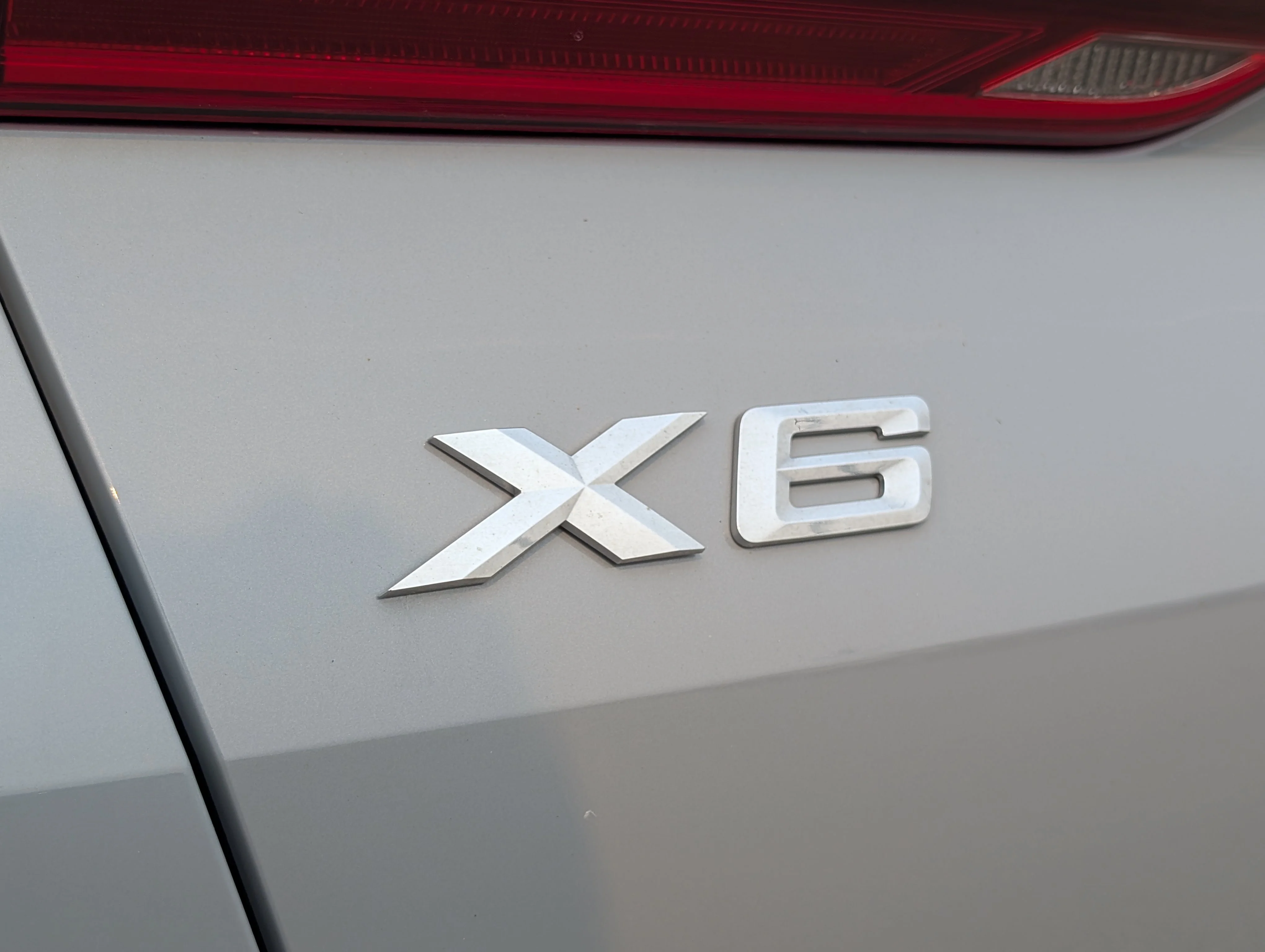 Used 2024 Gray BMW xDrive40i image 16