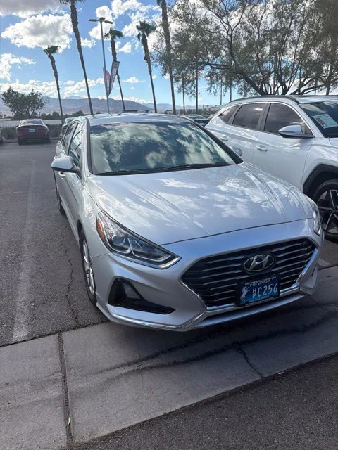 Used 2018 Symphony Silver Hyundai SE image 3