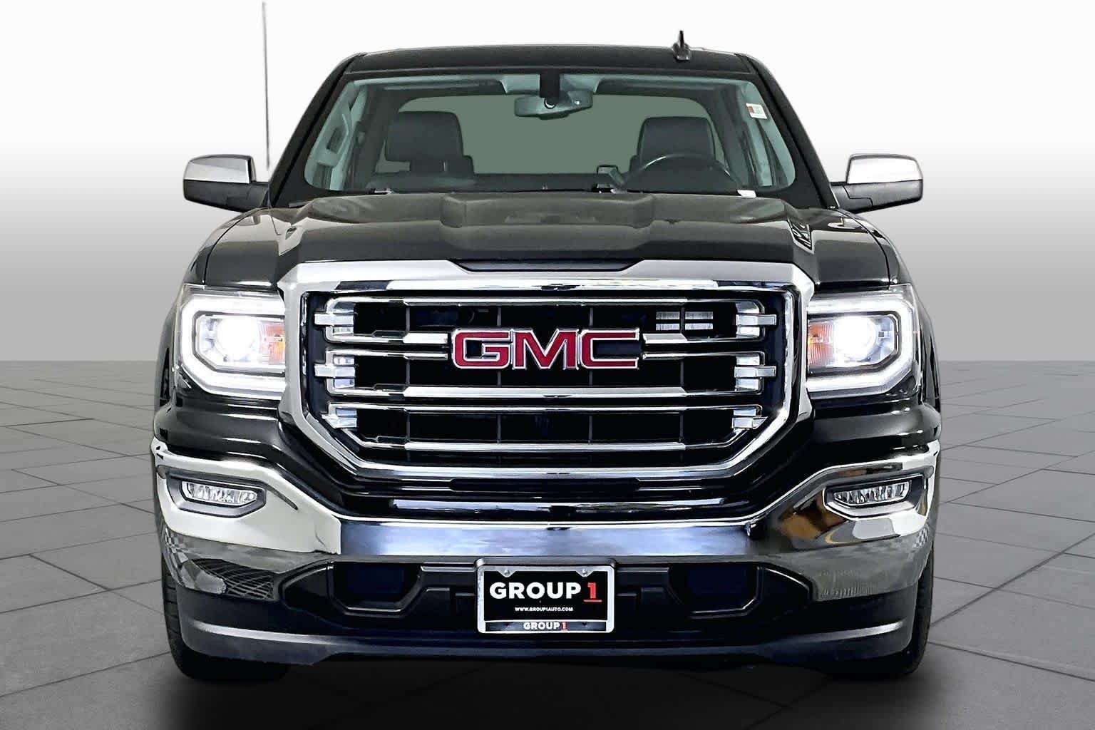 Used 2018 Onyx Black GMC SLT image 4
