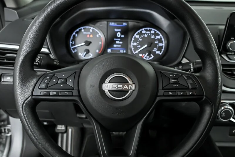 Used 2024 Brilliant Silver Metallic Nissan 2.5 S image 23