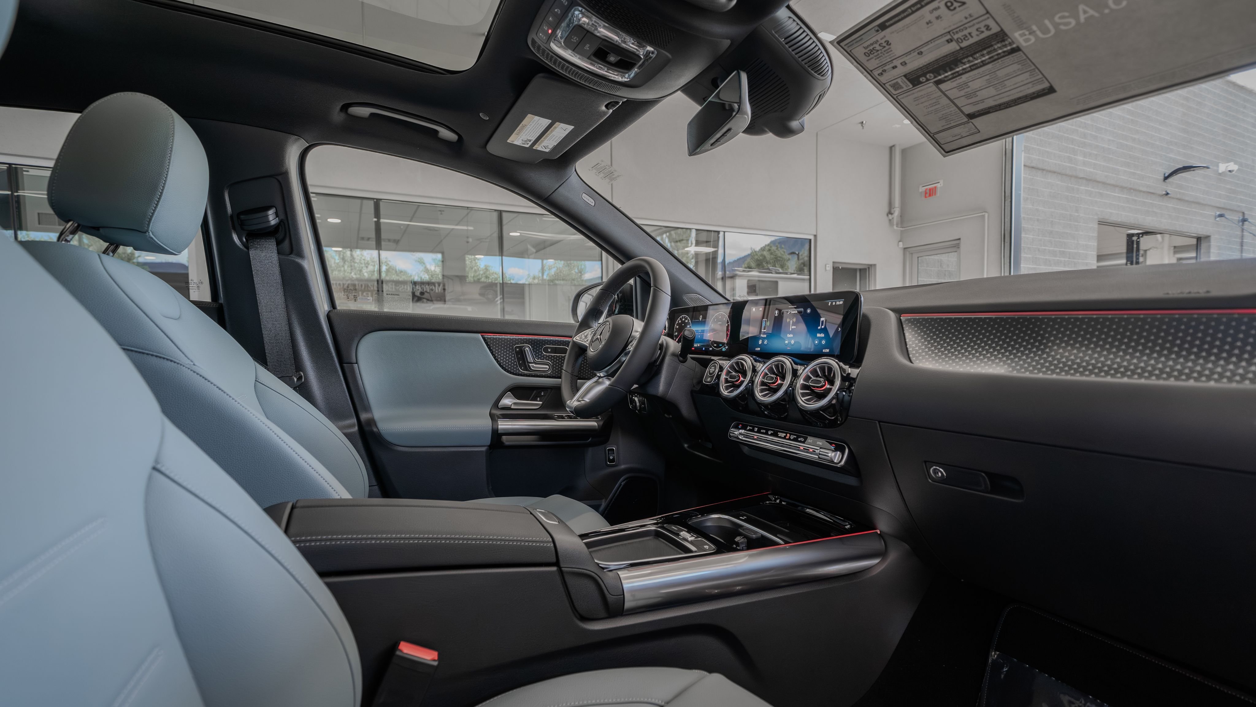 New 2026 Mountain Grey Metallic Mercedes-Benz GLA 250 image 17