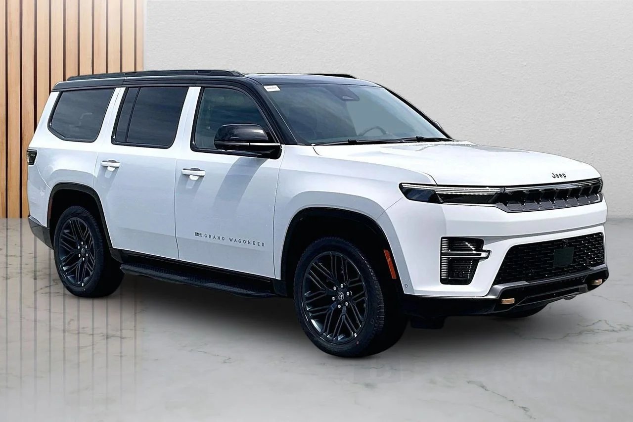 New 2026 Bright White Clear-Coat Exterior Paint Jeep  image 2