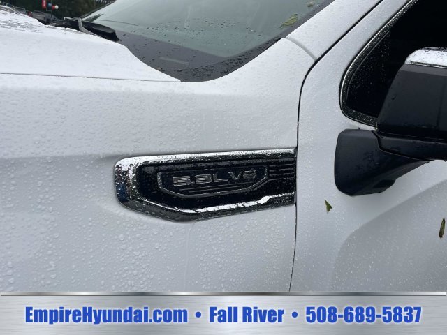 2026 GMC Sierra 1500 SLT - Photo 12