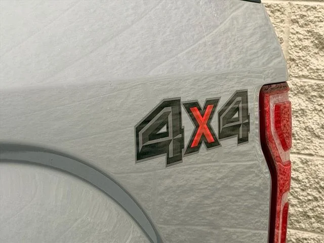 Used 2018 Silver Ford XLT image 18