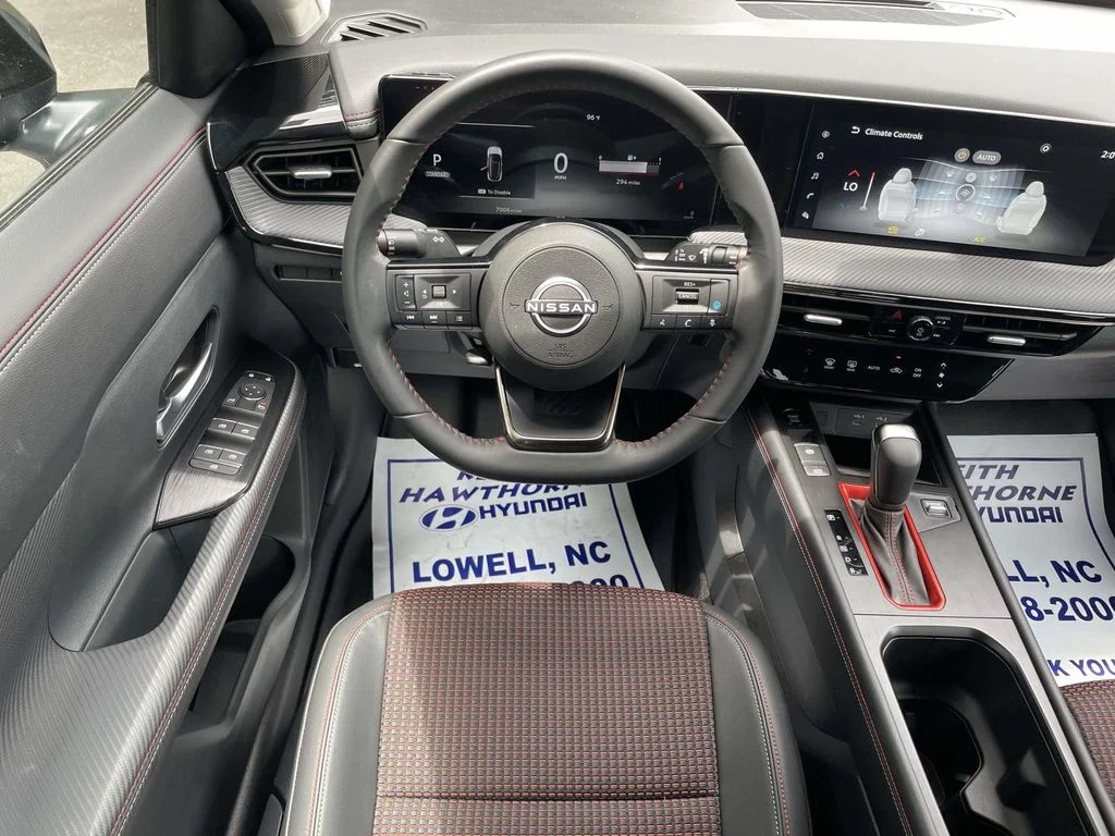 Used 2025 Black Nissan SR image 12