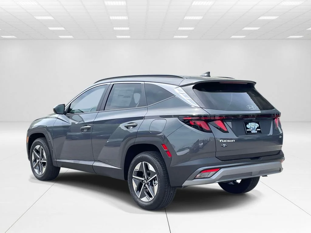 New 2026 Gray Hyundai SEL image 4