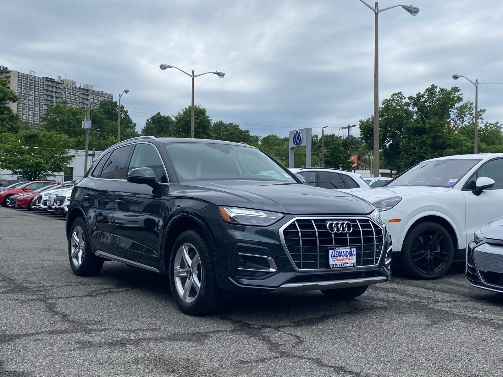 2023 Audi Q5 40 Premium's photo