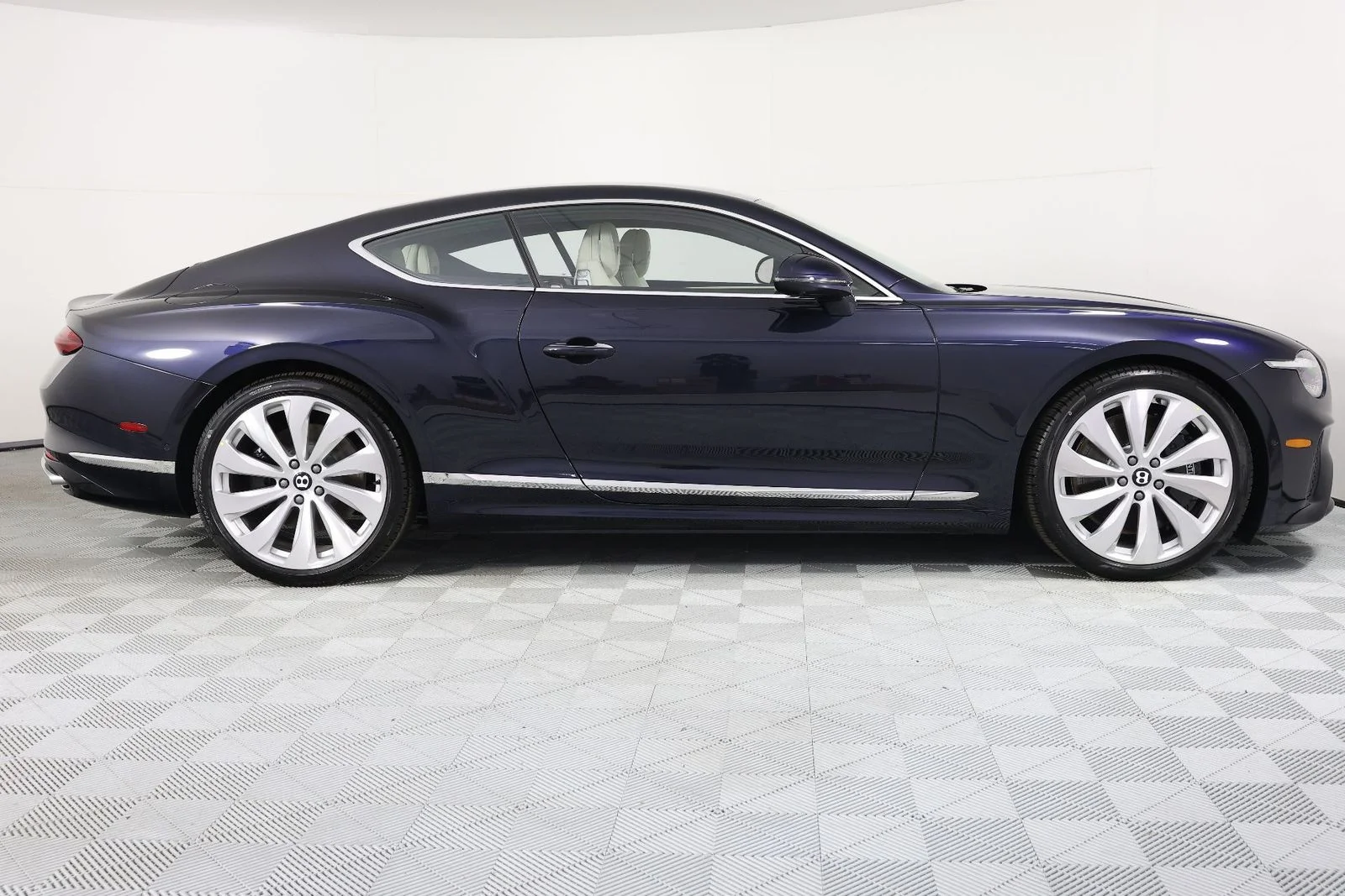 New 2026 Dark Sapphire Bentley GT V8 image 10