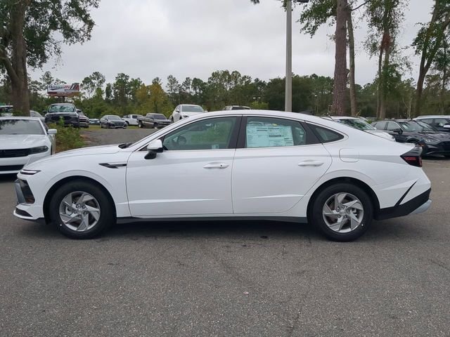 New 2026 White Hyundai SE image 34