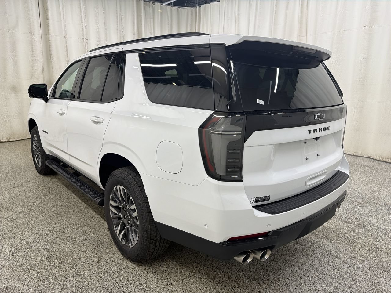 2026 Chevrolet Tahoe Z71 - Photo 9