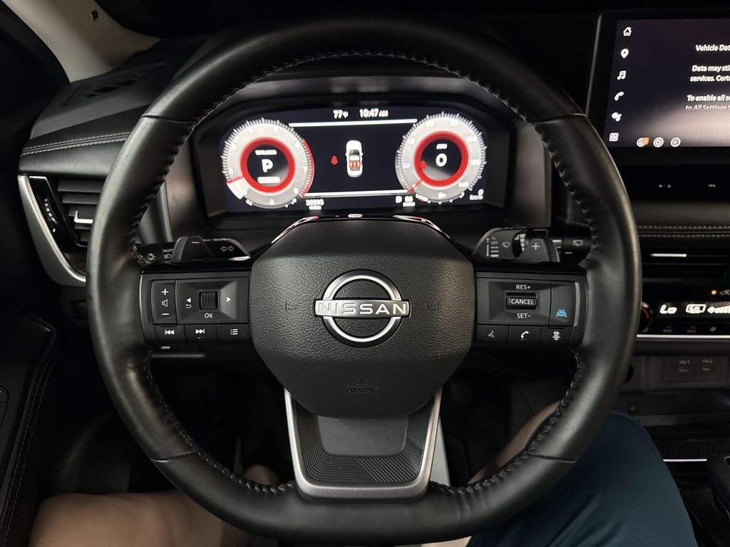 Certified Used 2025 Super Black Nissan Platinum image 21