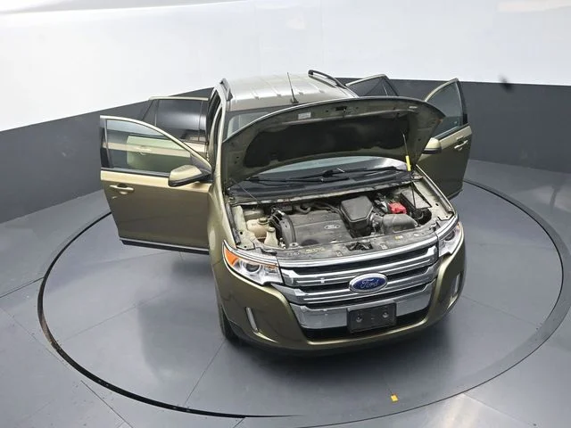 Used 2013  Ford SEL image 40