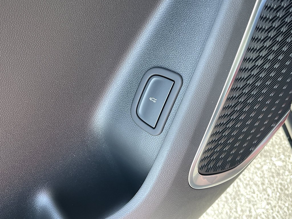 2026 Buick Enclave Preferred - Photo 33