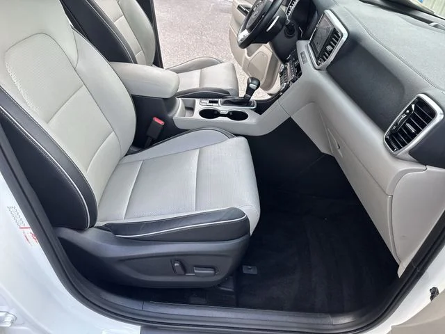 Used 2020 White Kia SX image 10