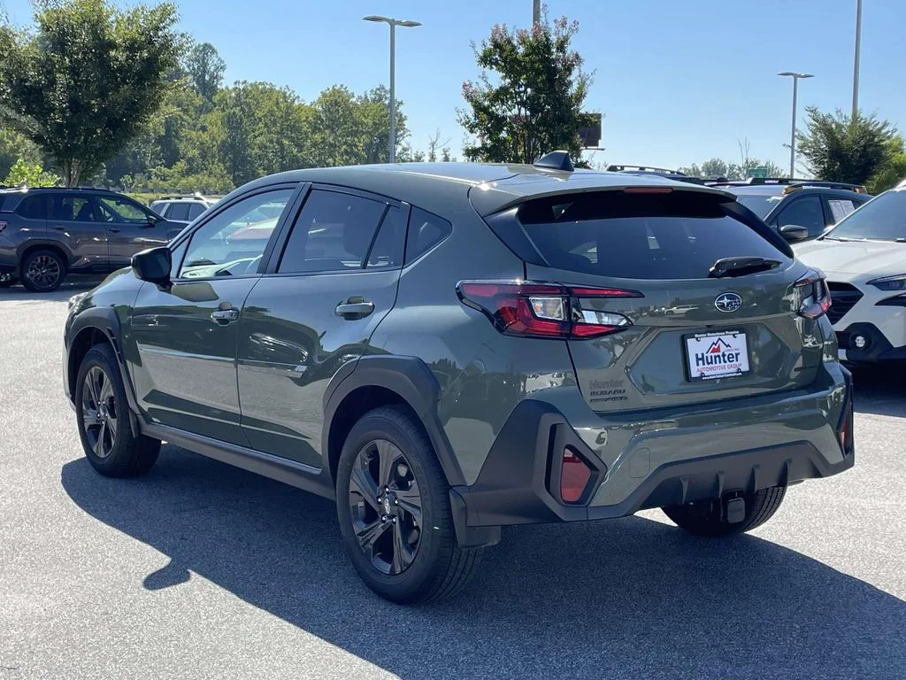 Used 2026 Alpine Green Subaru Base image 25