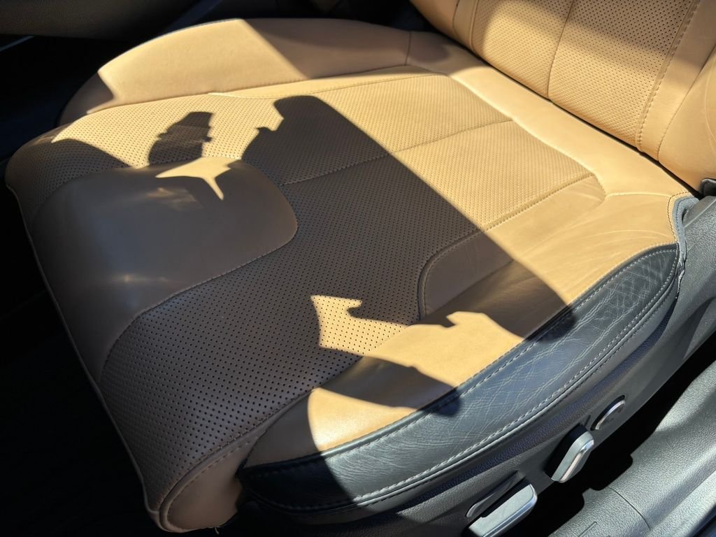 Used 2022 Gray Hyundai Calligraphy image 14