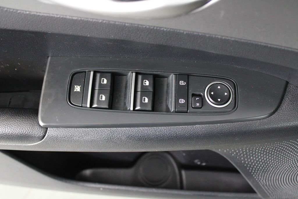 Used 2019 Black Kia FE image 21