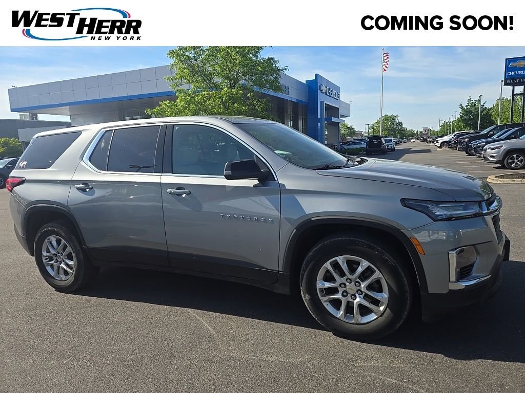2023 Chevrolet Traverse AWD LS's photo