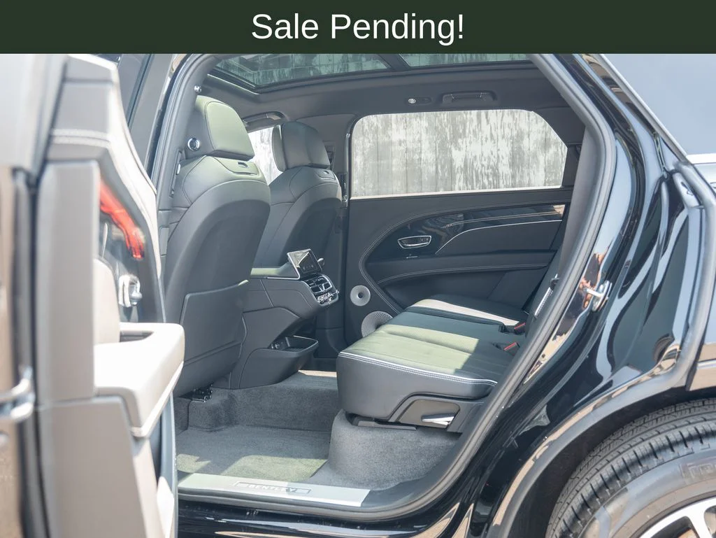 Used 2024 Black Bentley Azure image 33