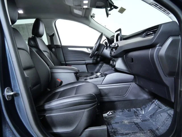 Certified Used 2022 Blue Ford SEL image 12