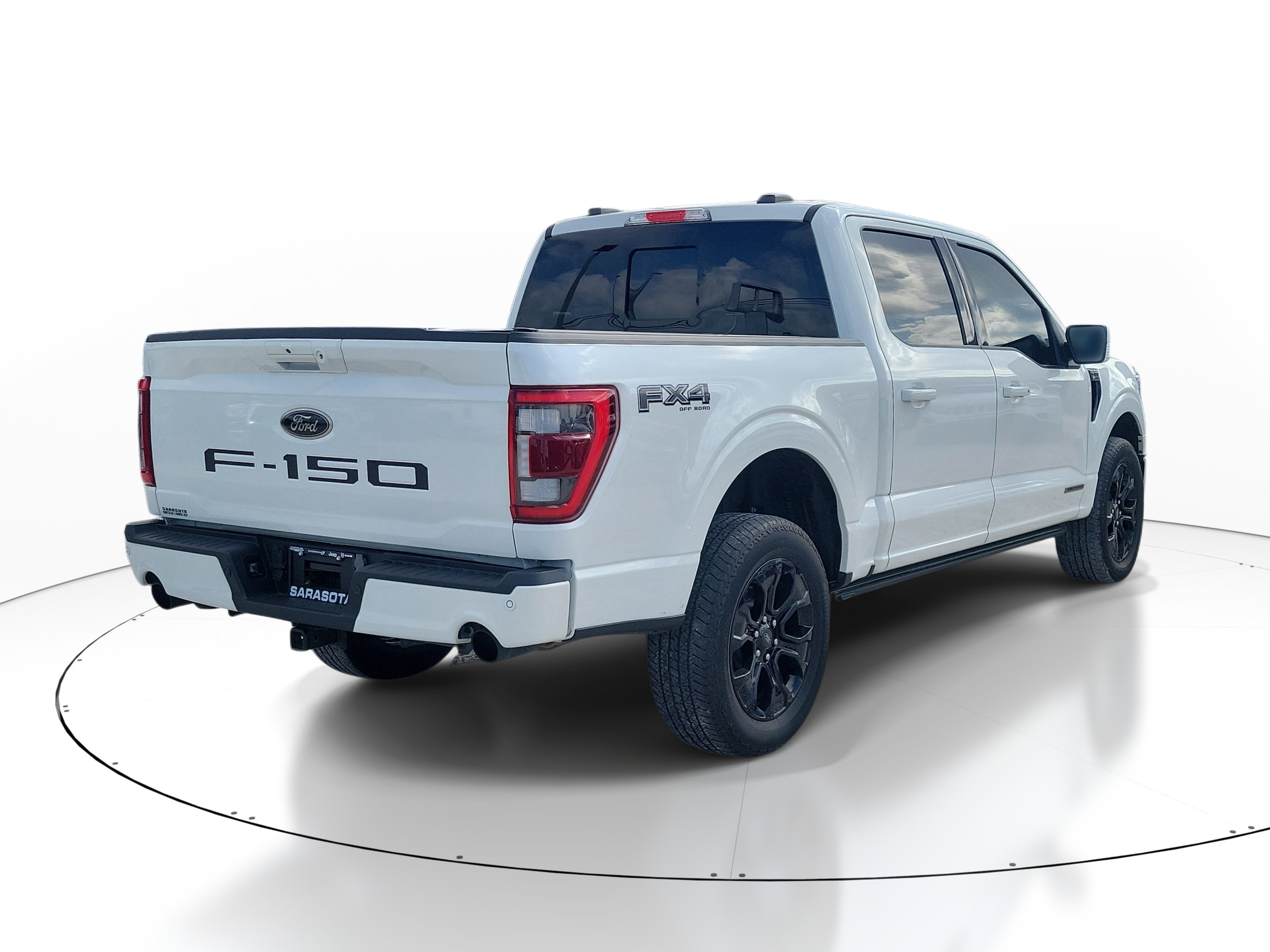Used 2023 White Metallic Ford LARIAT image 6
