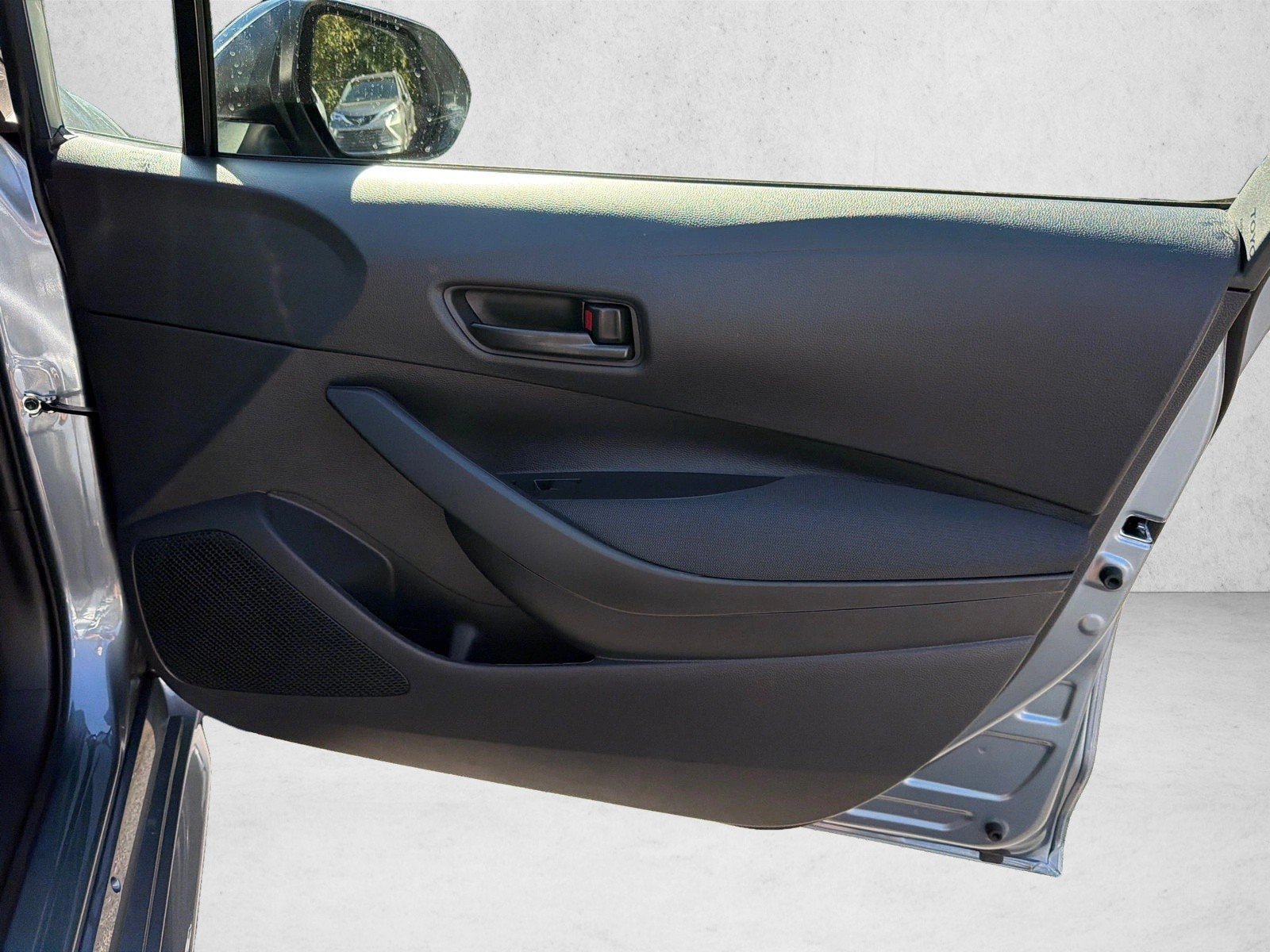 New 2027 Celestite Toyota LE image 14