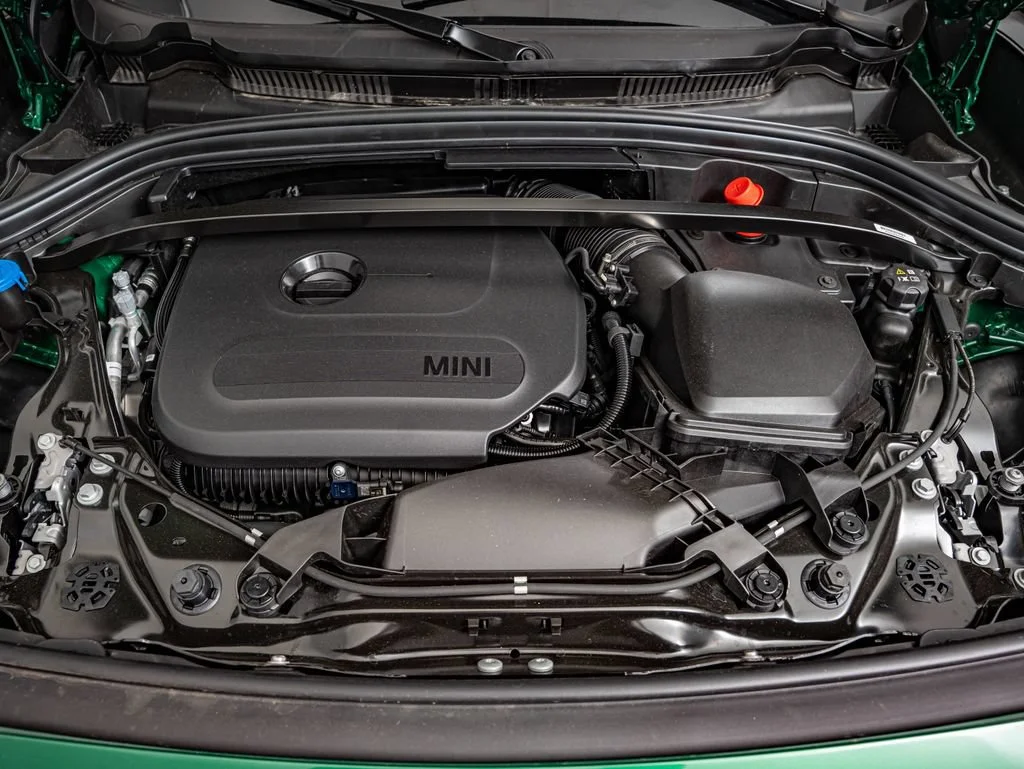 New 2027 British Racing Green MINI Iconic image 38