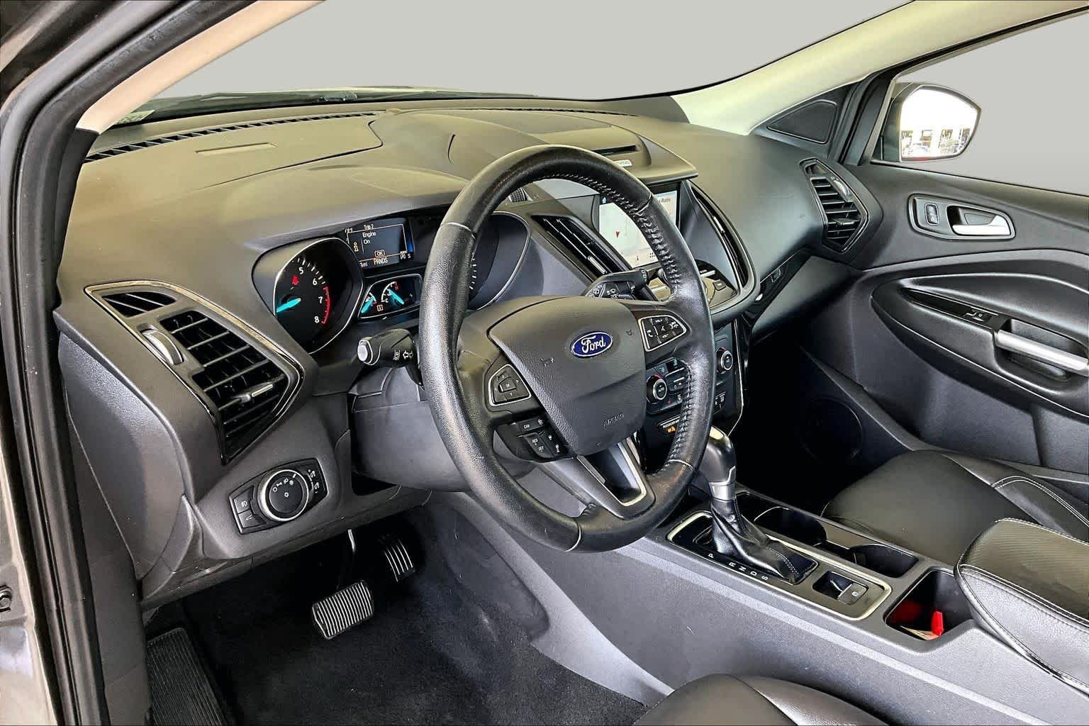 Used 2017 Magnetic Ford Titanium image 18