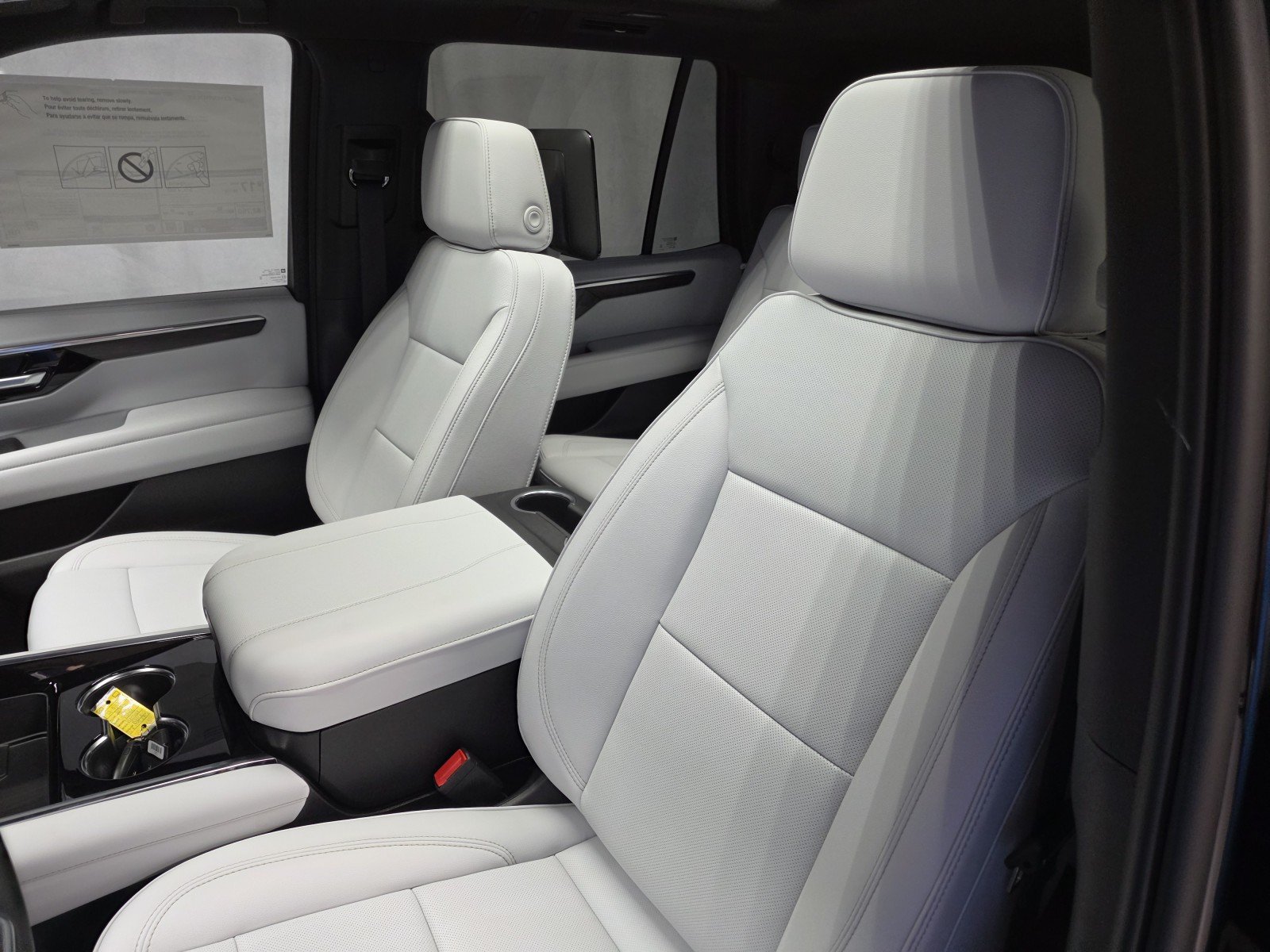 2027 Chevrolet Tahoe Premier - Photo 18