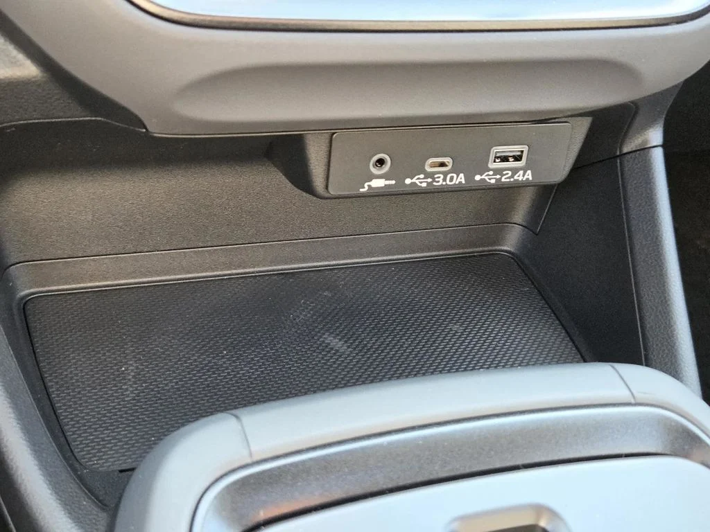 New 2026 CRYSTAL WHITE PEARL Subaru Premium image 19