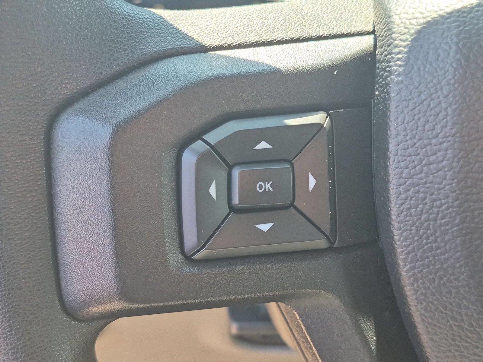 Used 2020  Ford XL image 19