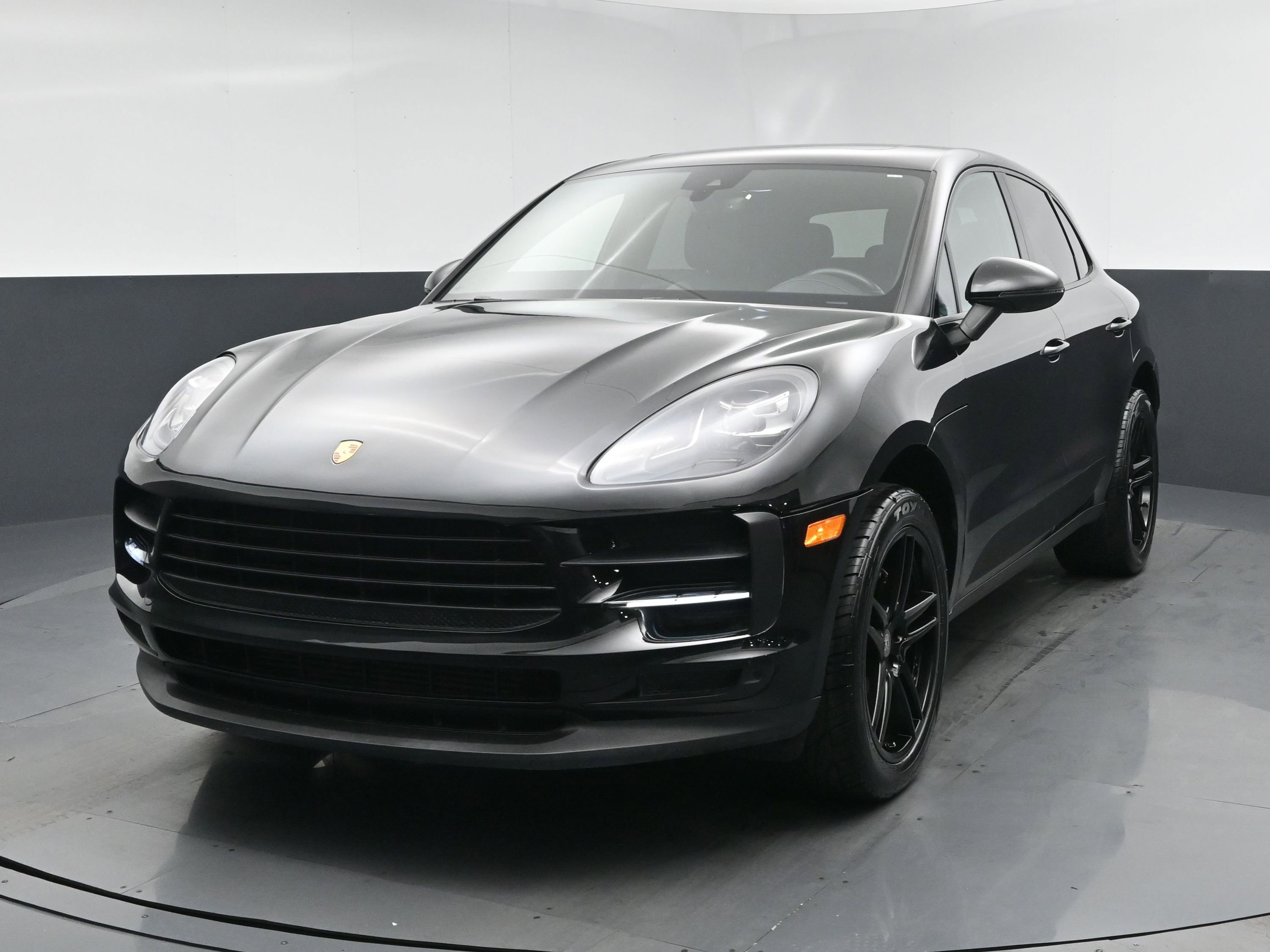 2019 Porsche Macan -'s photo
