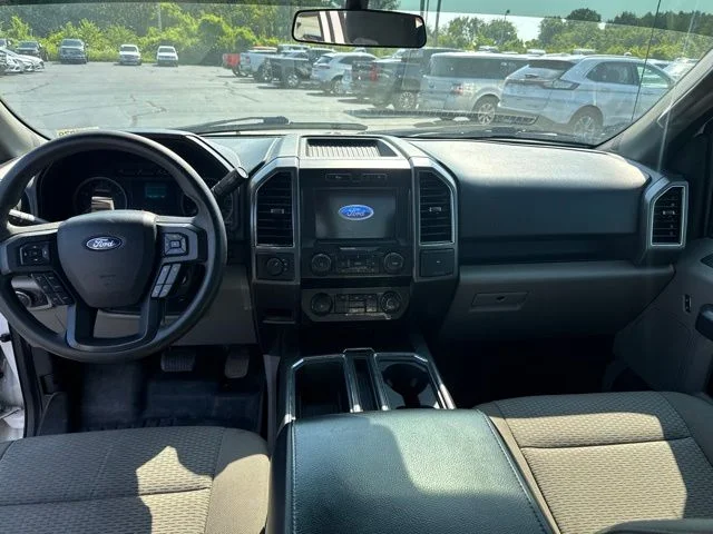 Used 2019 Oxford White Ford XLT image 10
