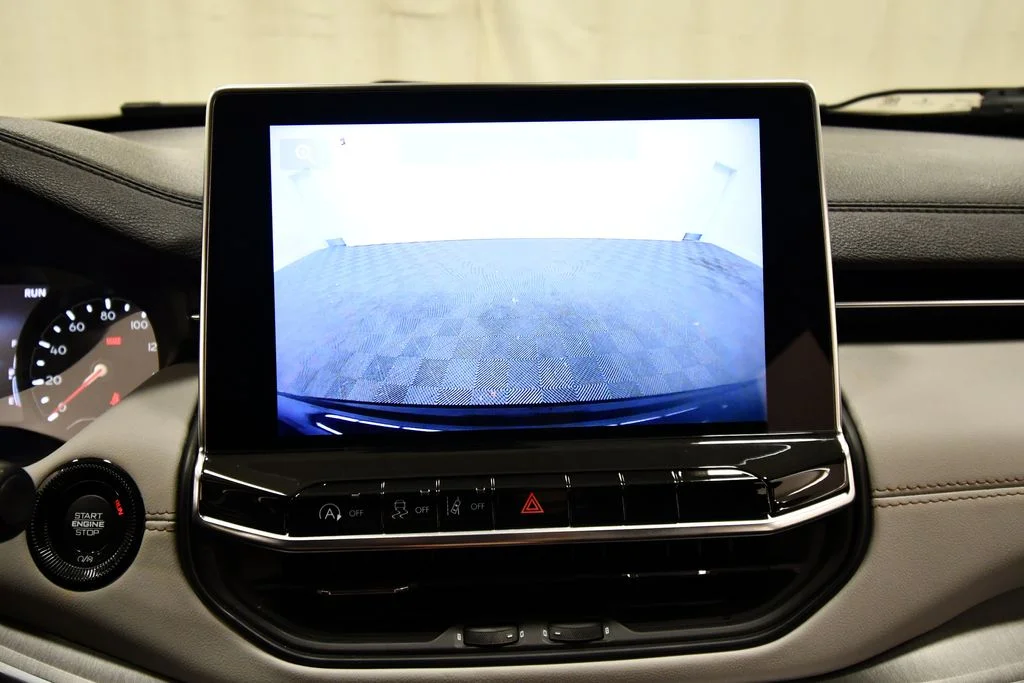 Used 2022 Black Jeep Limited image 23
